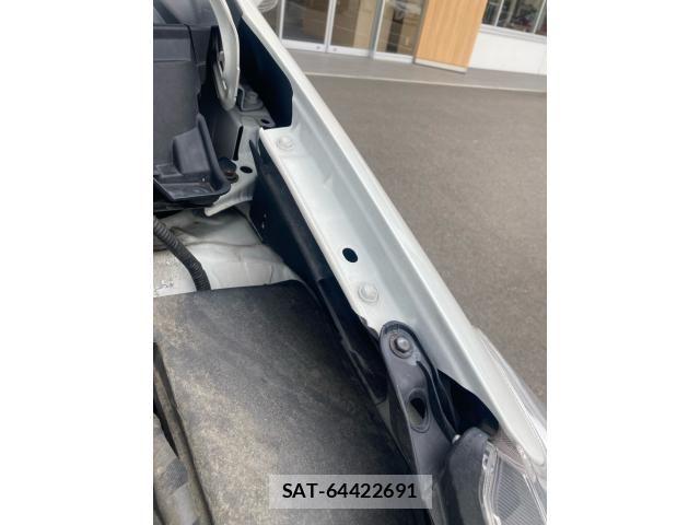 Toyota PRIUS ALPHA 2015-07 8037788-21