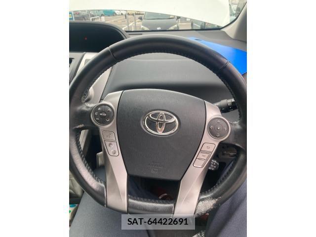 Toyota PRIUS ALPHA 2015-07 8037788-23