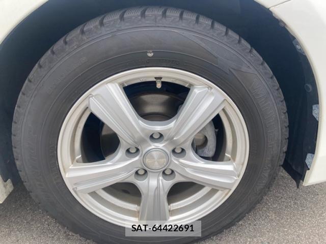 Toyota PRIUS ALPHA 2015-07 8037788-4