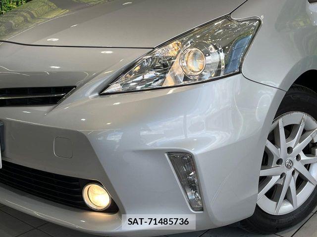 Toyota PRIUS ALPHA 2014-03 8037778-12
