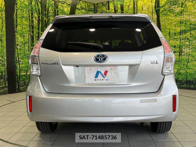 Toyota PRIUS ALPHA 2014-03 8037778-15