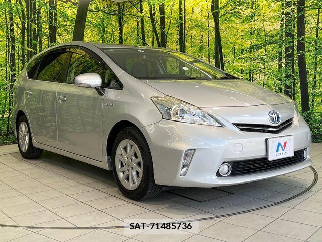 Toyota PRIUS ALPHA 2014-03 8037778-16
