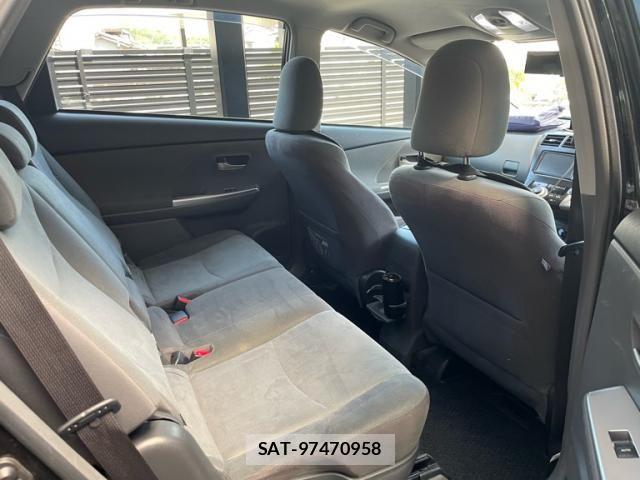 Toyota PRIUS ALPHA 2011-08 8037791-11