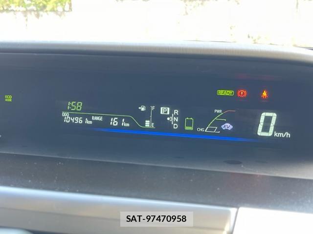 Toyota PRIUS ALPHA 2011-08 8037791-16