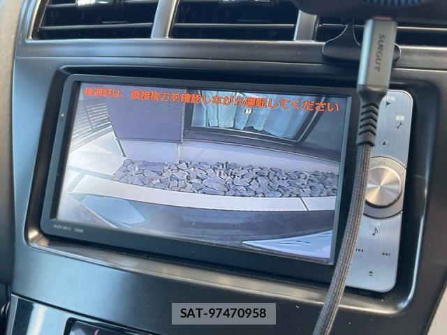 Toyota PRIUS ALPHA 2011-08 8037791-18