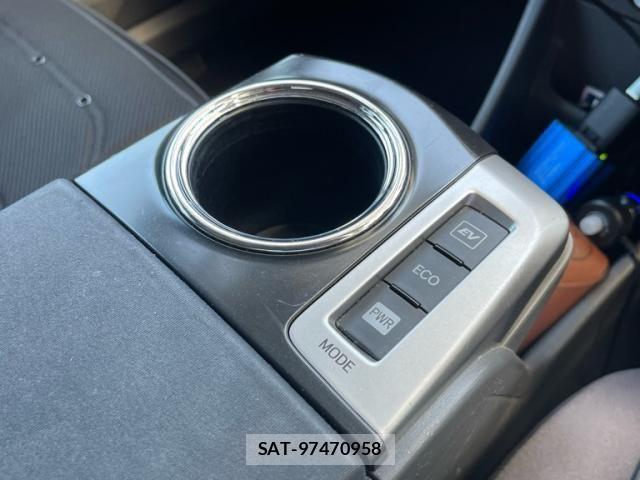 Toyota PRIUS ALPHA 2011-08 8037791-23