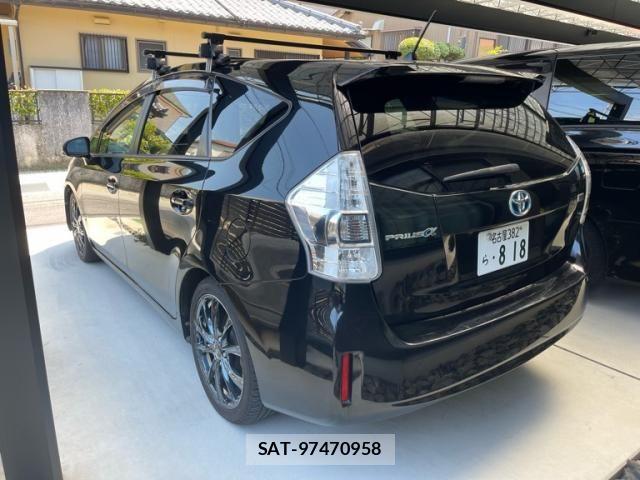 Toyota PRIUS ALPHA 2011-08 8037791-3