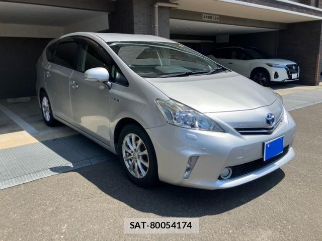 Toyota PRIUS ALPHA 2012-05 8037795-1