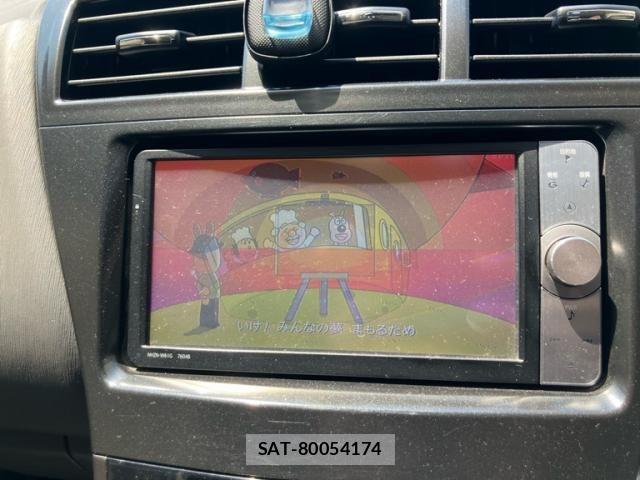 Toyota PRIUS ALPHA 2012-05 8037795-23