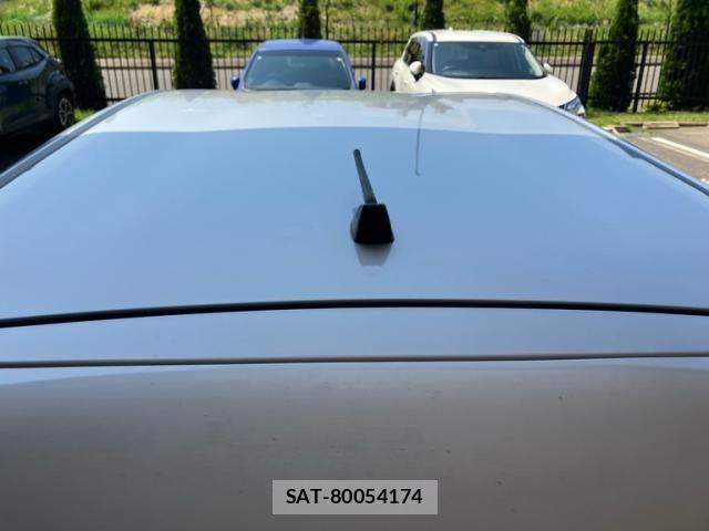 Toyota PRIUS ALPHA 2012-05 8037795-8