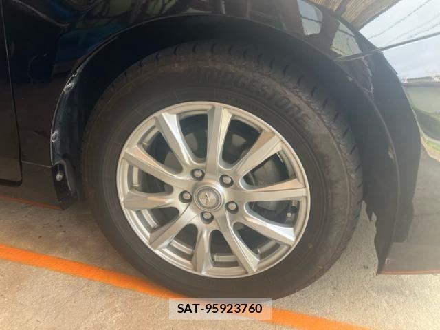 Toyota PRIUS ALPHA 2014-01 8075226-9