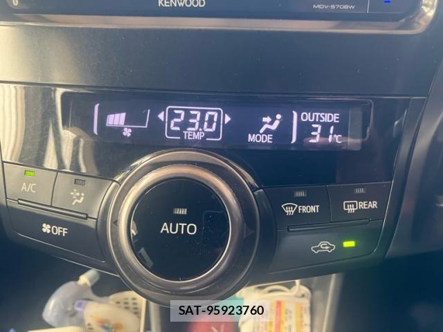 Toyota PRIUS ALPHA 2014-01 8075226-19