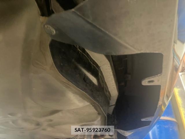 Toyota PRIUS ALPHA 2014-01 8075226-23