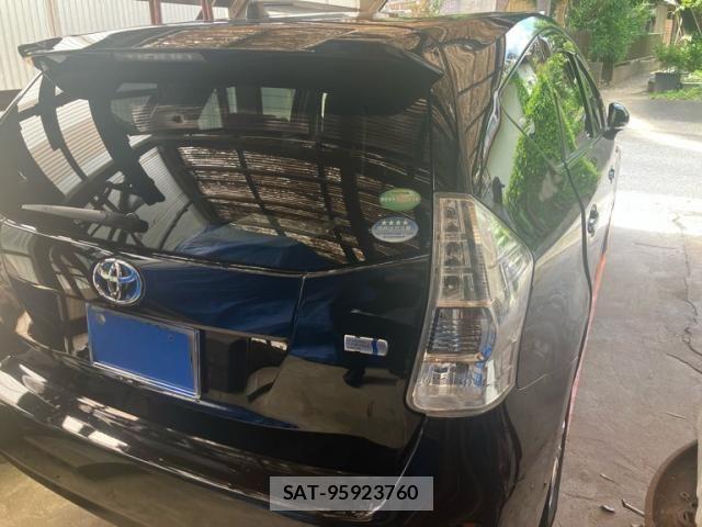 Toyota PRIUS ALPHA 2014-01 8075226-5