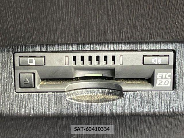 Toyota PRIUS ALPHA 2017-05 8075212-4