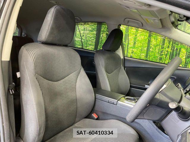 Toyota PRIUS ALPHA 2017-05 8075212-7