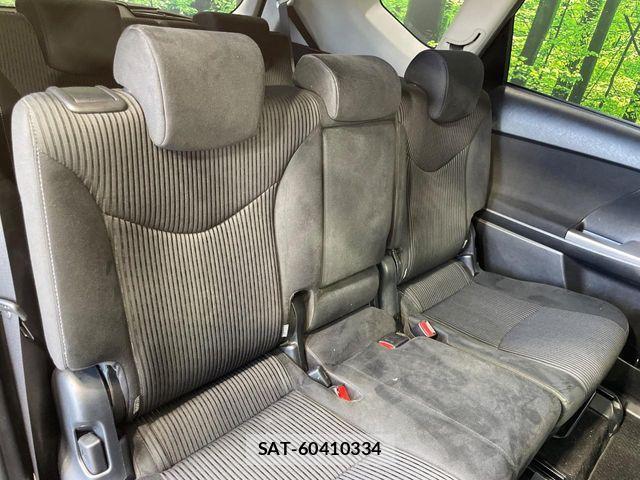 Toyota PRIUS ALPHA 2017-05 8075212-8