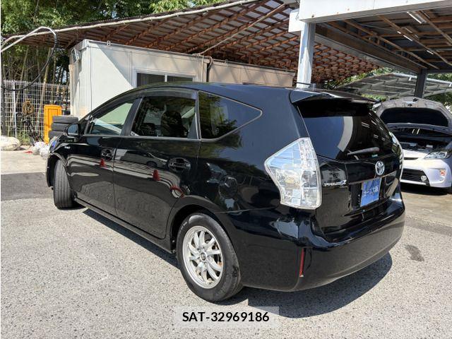 Toyota PRIUS ALPHA 2013-07 8075213-2