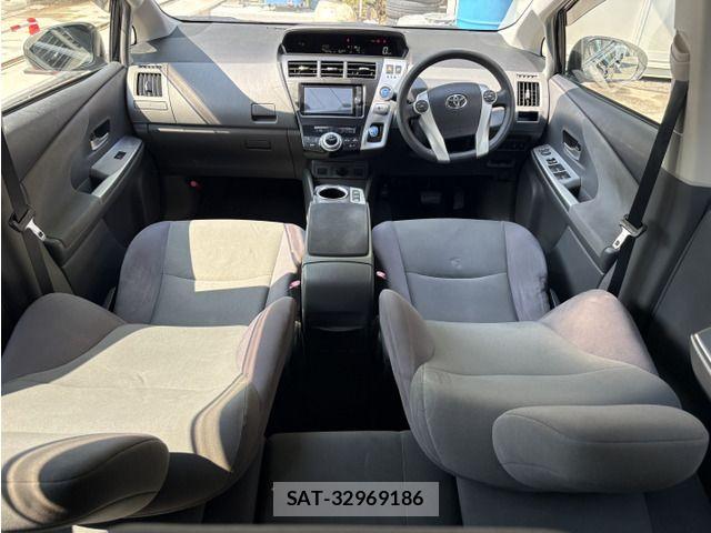 Toyota PRIUS ALPHA 2013-07 8075213-5