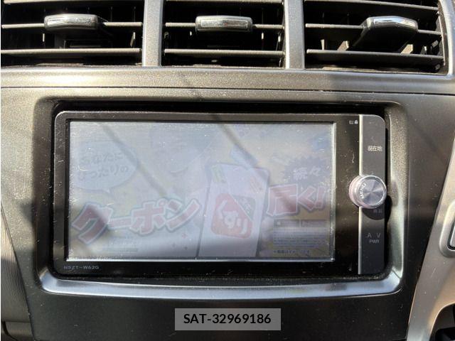 Toyota PRIUS ALPHA 2013-07 8075213-8