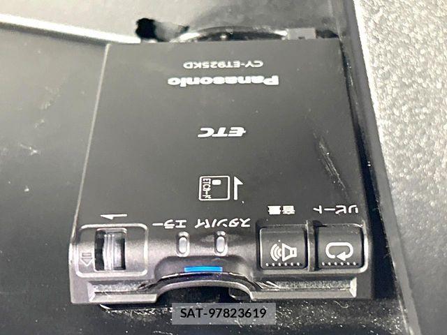 Toyota PRIUS ALPHA 2016-05 8075211-5