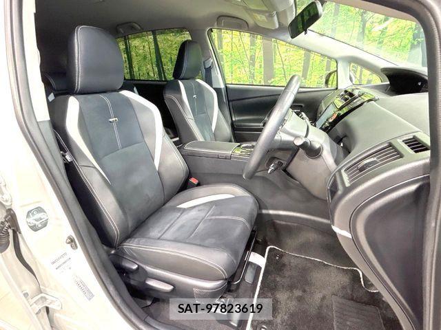 Toyota PRIUS ALPHA 2016-05 8075211-7