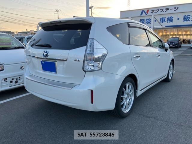 Toyota PRIUS ALPHA 2013-03 8075217-3