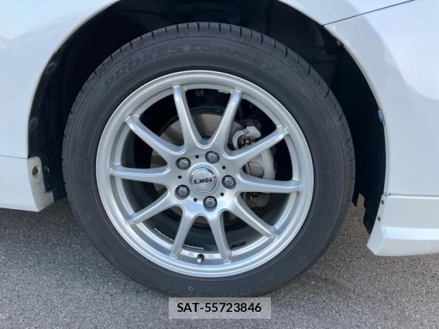 Toyota PRIUS ALPHA 2013-03 8075217-6