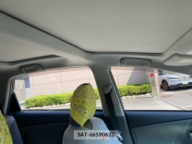Toyota PRIUS ALPHA 2014-09 8075214-10