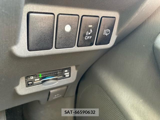 Toyota PRIUS ALPHA 2014-09 8075214-16