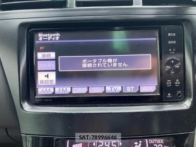 Toyota PRIUS ALPHA 2012-01 8075228-17