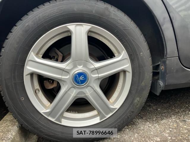 Toyota PRIUS ALPHA 2012-01 8075228-5