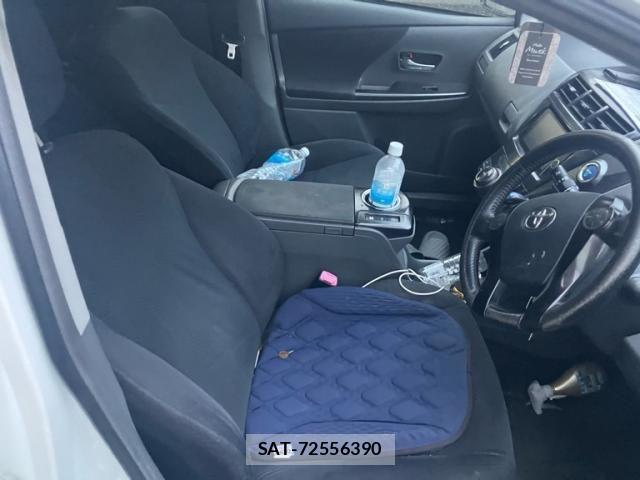 Toyota PRIUS ALPHA 2013-10 8075227-10