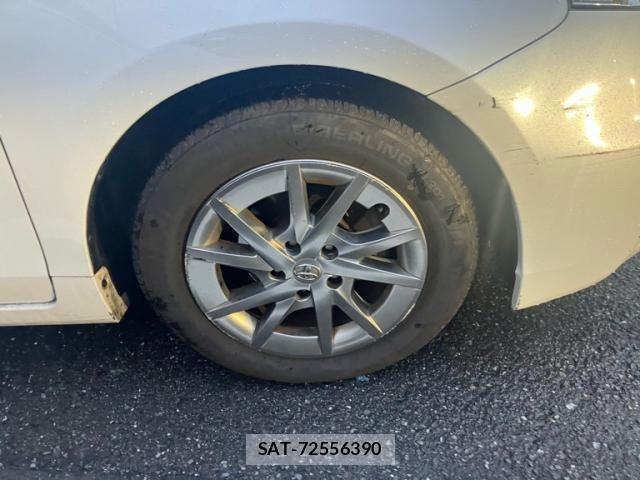 Toyota PRIUS ALPHA 2013-10 8075227-5
