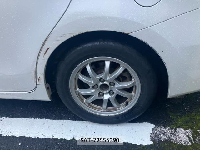 Toyota PRIUS ALPHA 2013-10 8075227-6