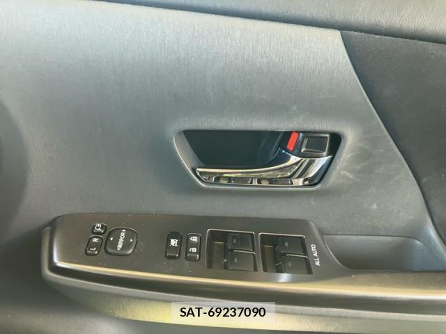 Toyota PRIUS ALPHA 2014-03 8075224-12