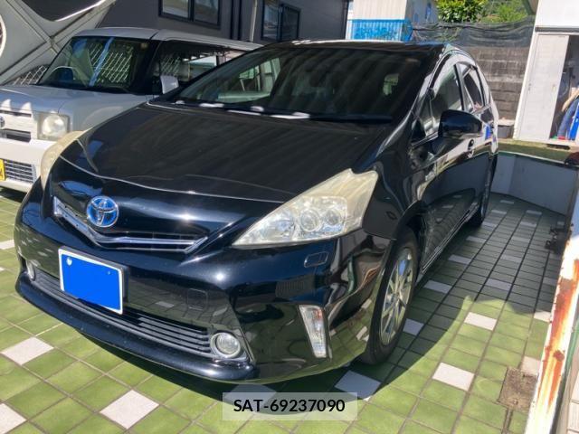Toyota PRIUS ALPHA 2014-03 8075224-1