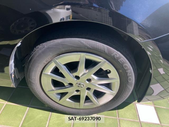 Toyota PRIUS ALPHA 2014-03 8075224-4