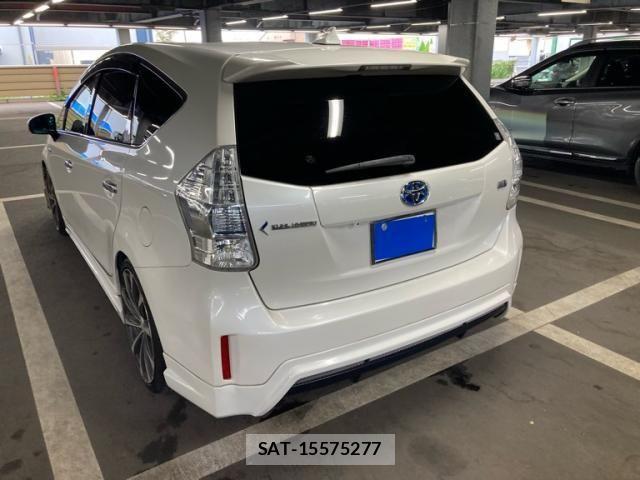 Toyota PRIUS ALPHA 2013-11 8075225-3
