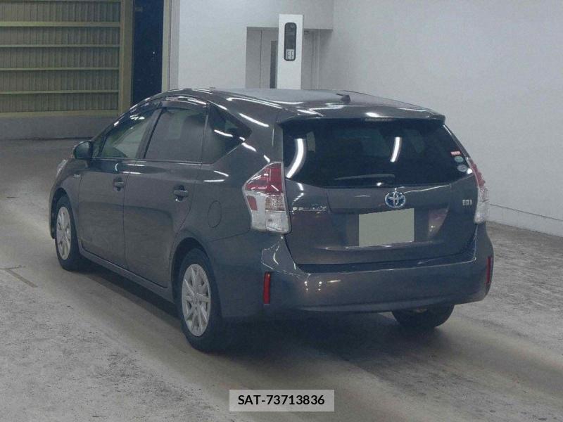 Toyota PRIUS ALPHA 2016-01 8083210-2