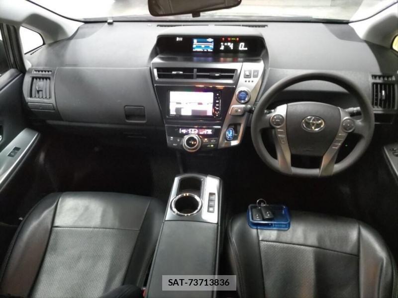 Toyota PRIUS ALPHA 2016-01 8083210-4