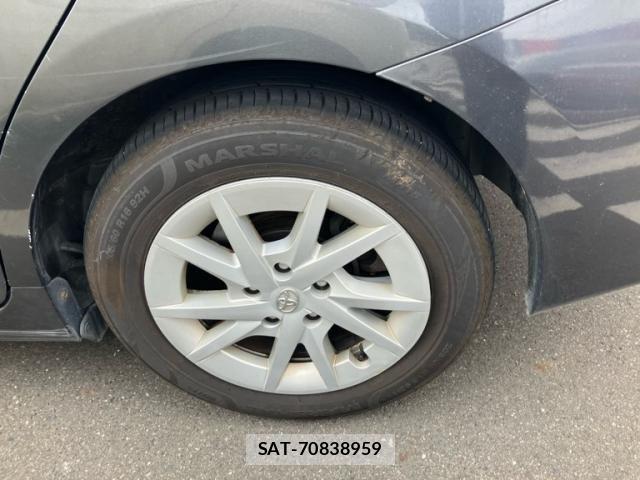 Toyota PRIUS ALPHA 2012-05 8101386-10