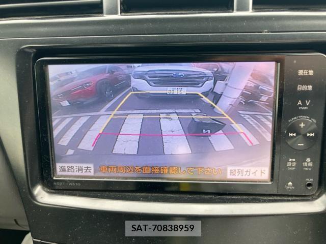 Toyota PRIUS ALPHA 2012-05 8101386-18