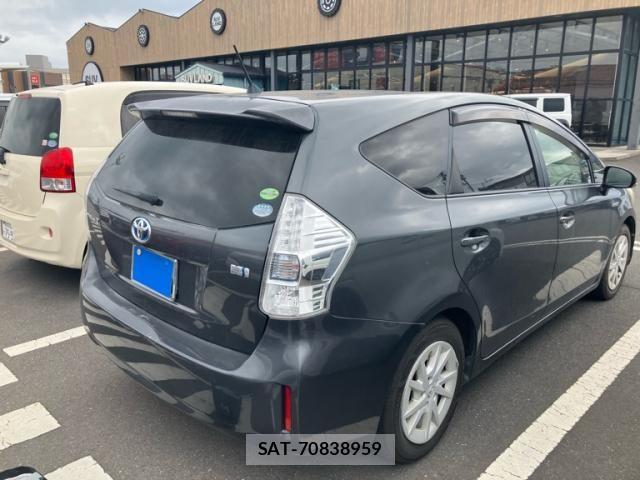 Toyota PRIUS ALPHA 2012-05 8101386-4