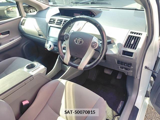Toyota PRIUS ALPHA 2013-09 8101385-17