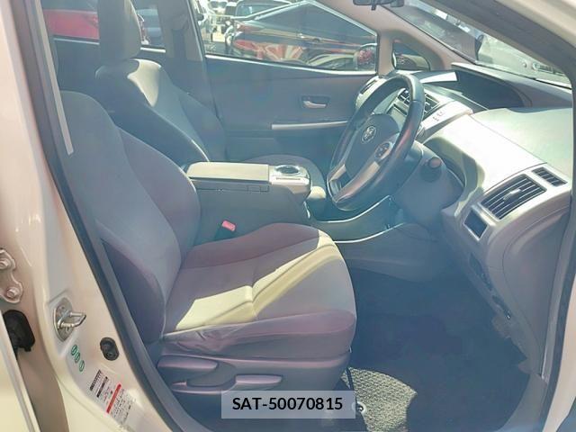 Toyota PRIUS ALPHA 2013-09 8101385-18