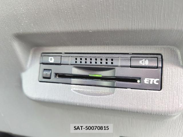 Toyota PRIUS ALPHA 2013-09 8101385-21