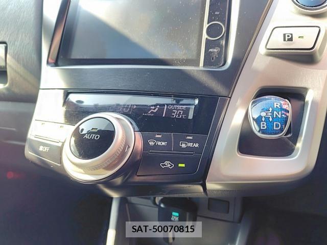 Toyota PRIUS ALPHA 2013-09 8101385-22