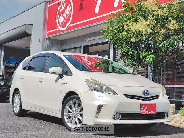 Toyota PRIUS ALPHA 2013-09 8101385-2
