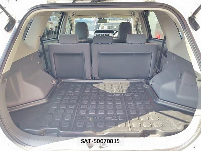 Toyota PRIUS ALPHA 2013-09 8101385-29